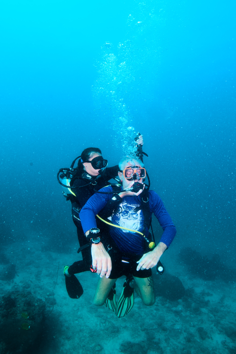 Instructor during a rescue exercise, Rescue course